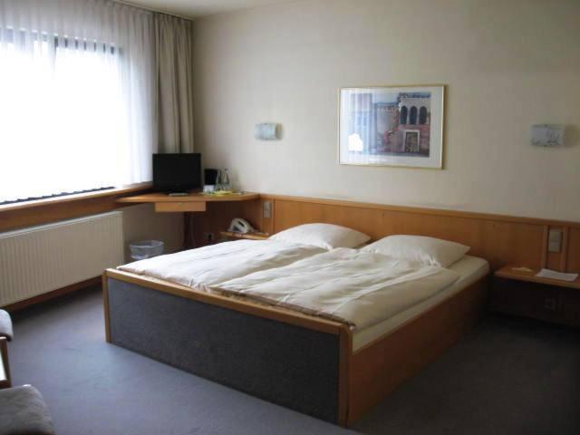 Hotel Pfaelzer Hof, Zum Schokoladengiesser Rodalben Kamer foto