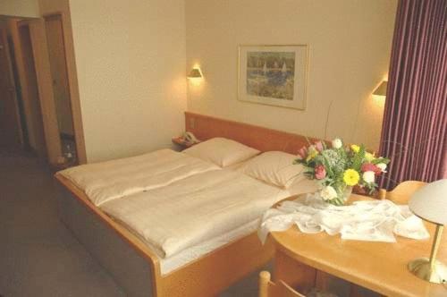 Hotel Pfaelzer Hof, Zum Schokoladengiesser Rodalben Buitenkant foto
